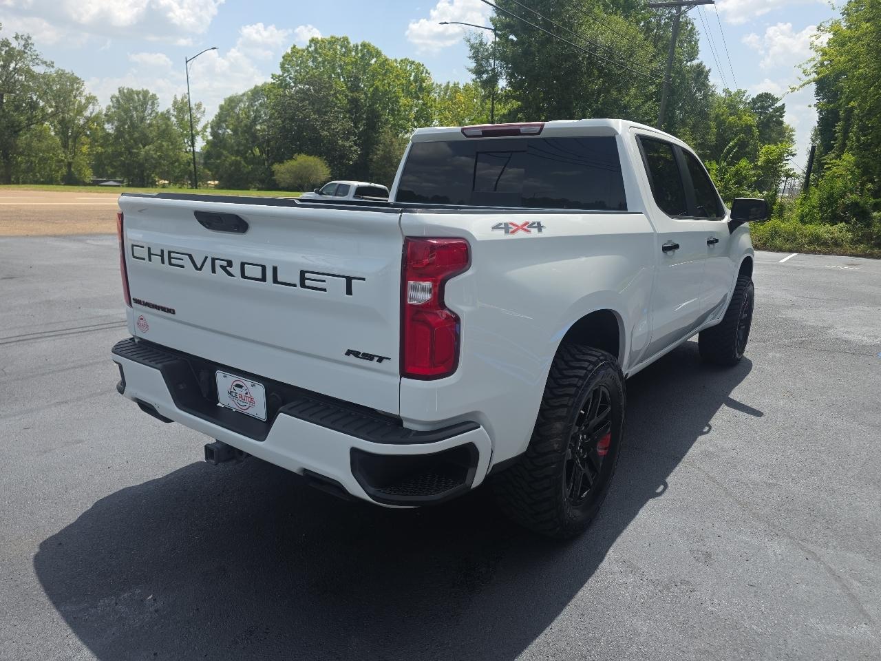 Chevrolet Silverado 1500 RST Crew Cab 4WD SWB 2022