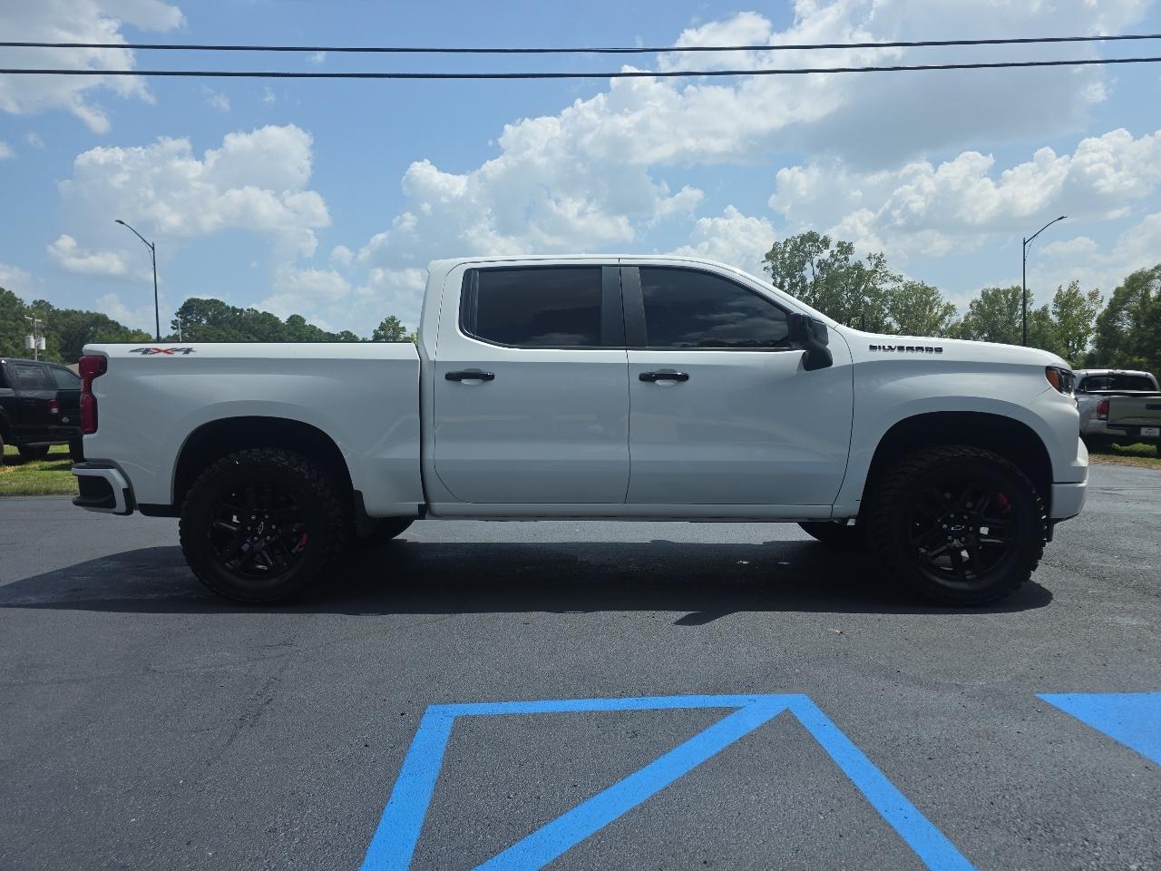 Chevrolet Silverado 1500 RST Crew Cab 4WD SWB 2022