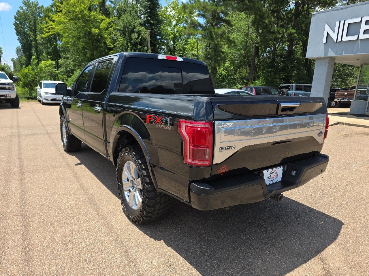 Ford F-150 4WD SuperCrew 145" Platinum 2015