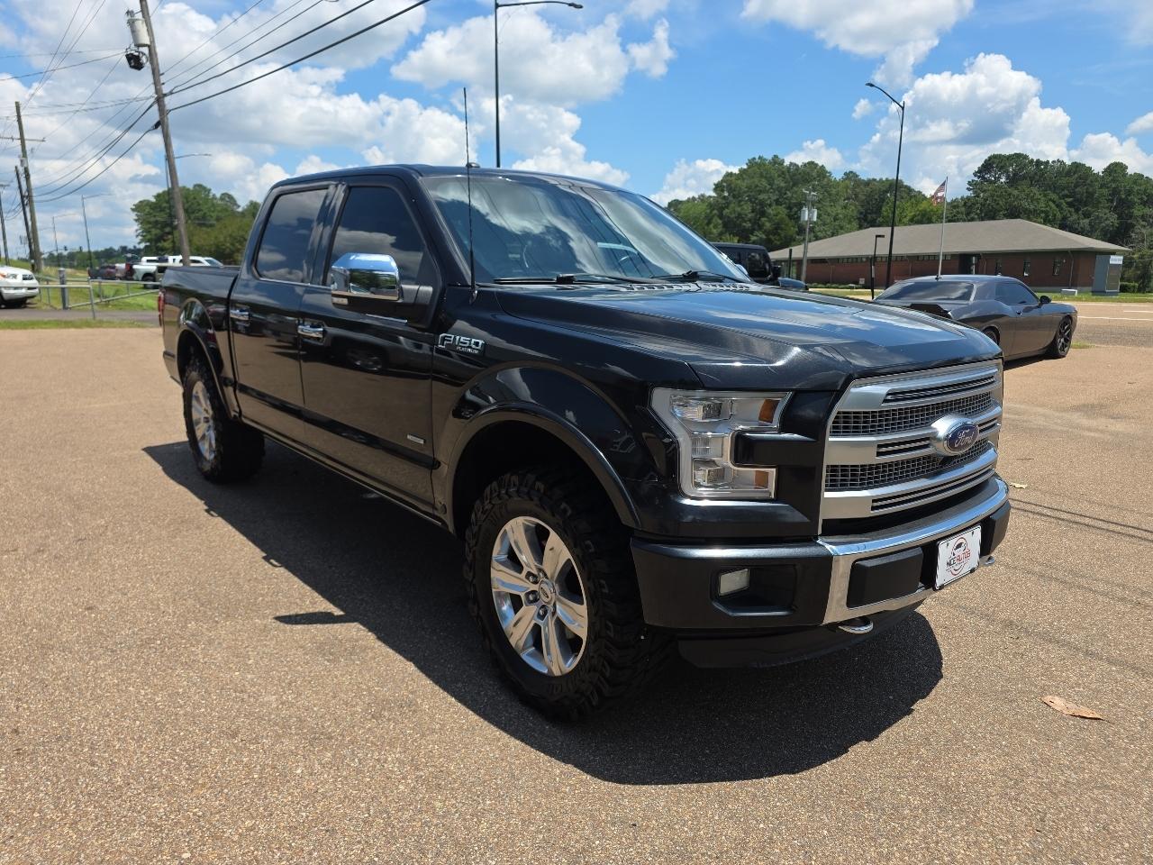 Ford F-150 4WD SuperCrew 145" Platinum 2015