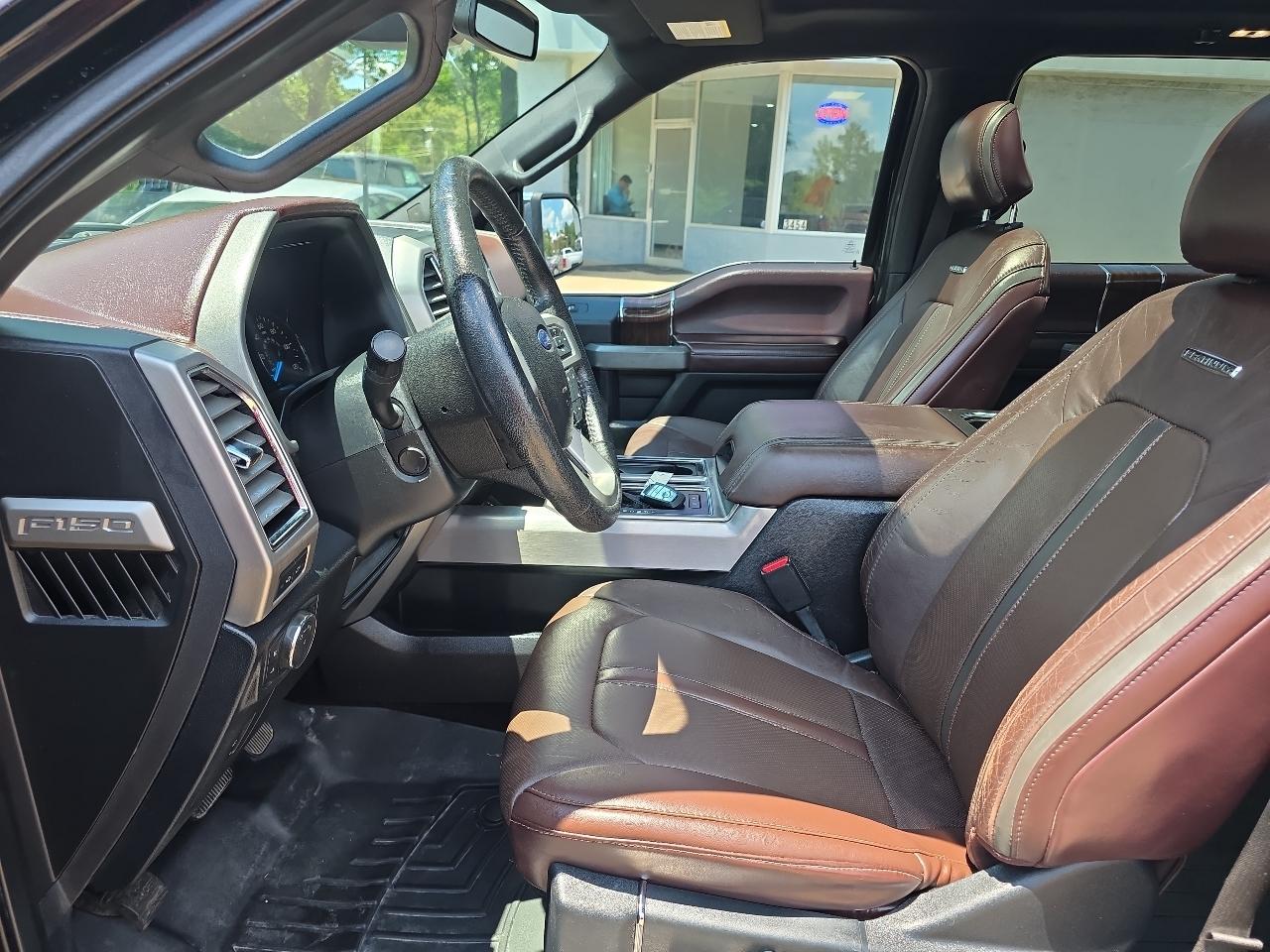 Ford F-150 4WD SuperCrew 145" Platinum 2015