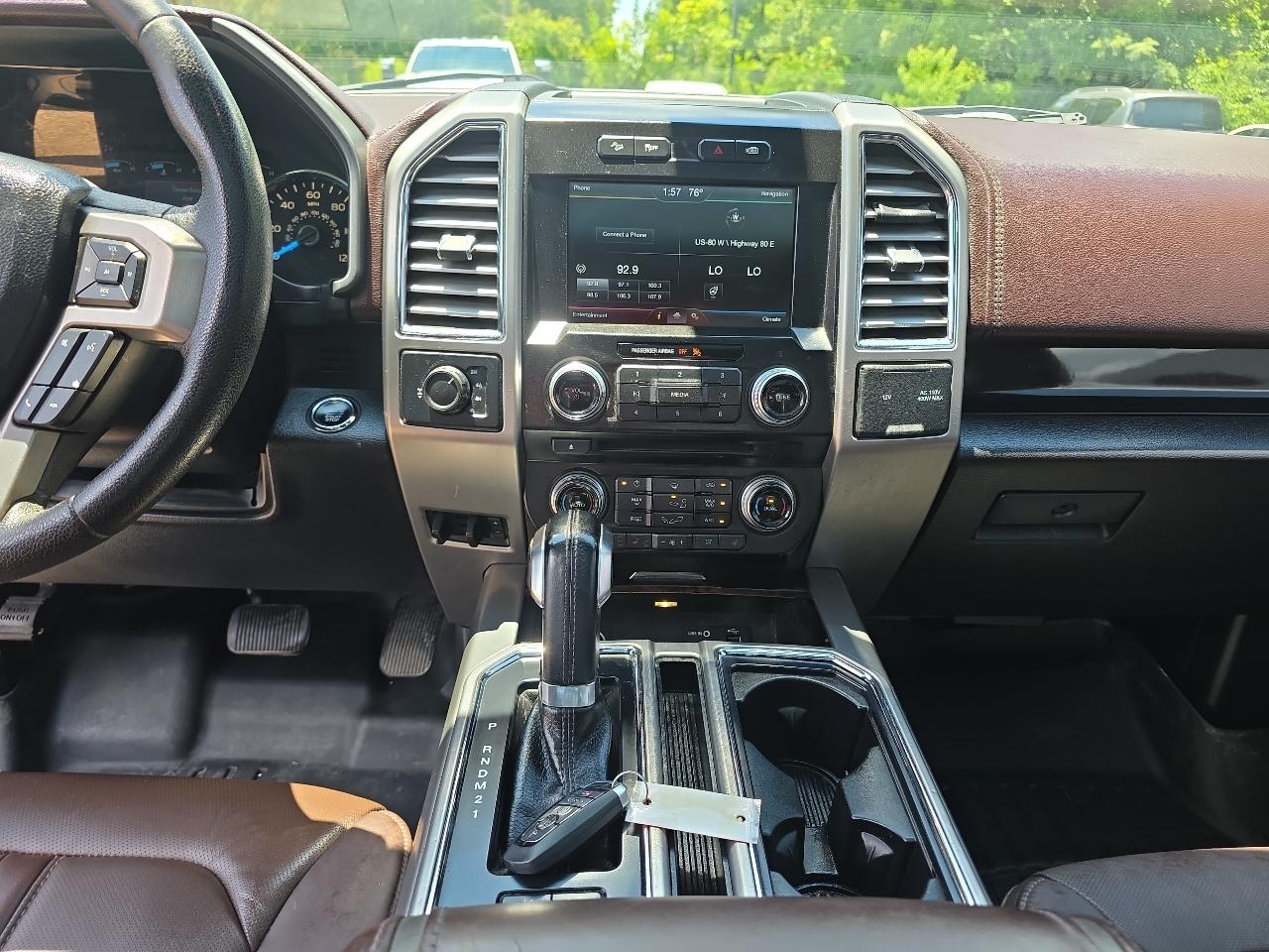Ford F-150 4WD SuperCrew 145" Platinum 2015
