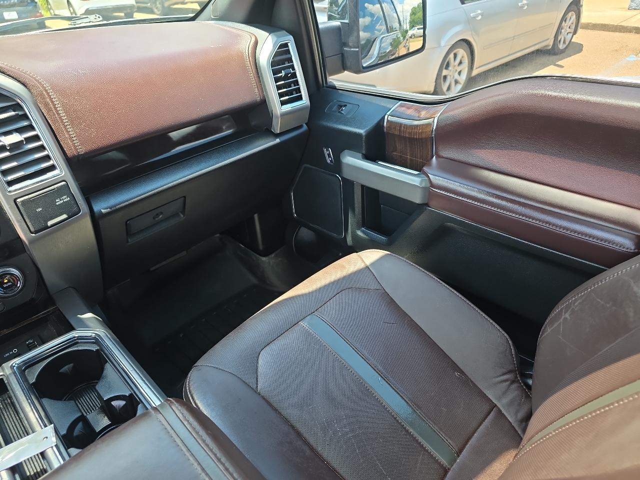 Ford F-150 4WD SuperCrew 145" Platinum 2015