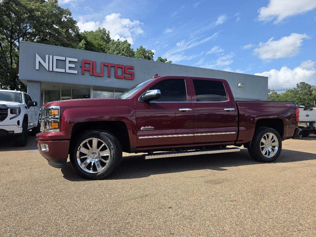 Chevrolet Silverado 1500 4WD Crew Cab 143.5" High Country 2015