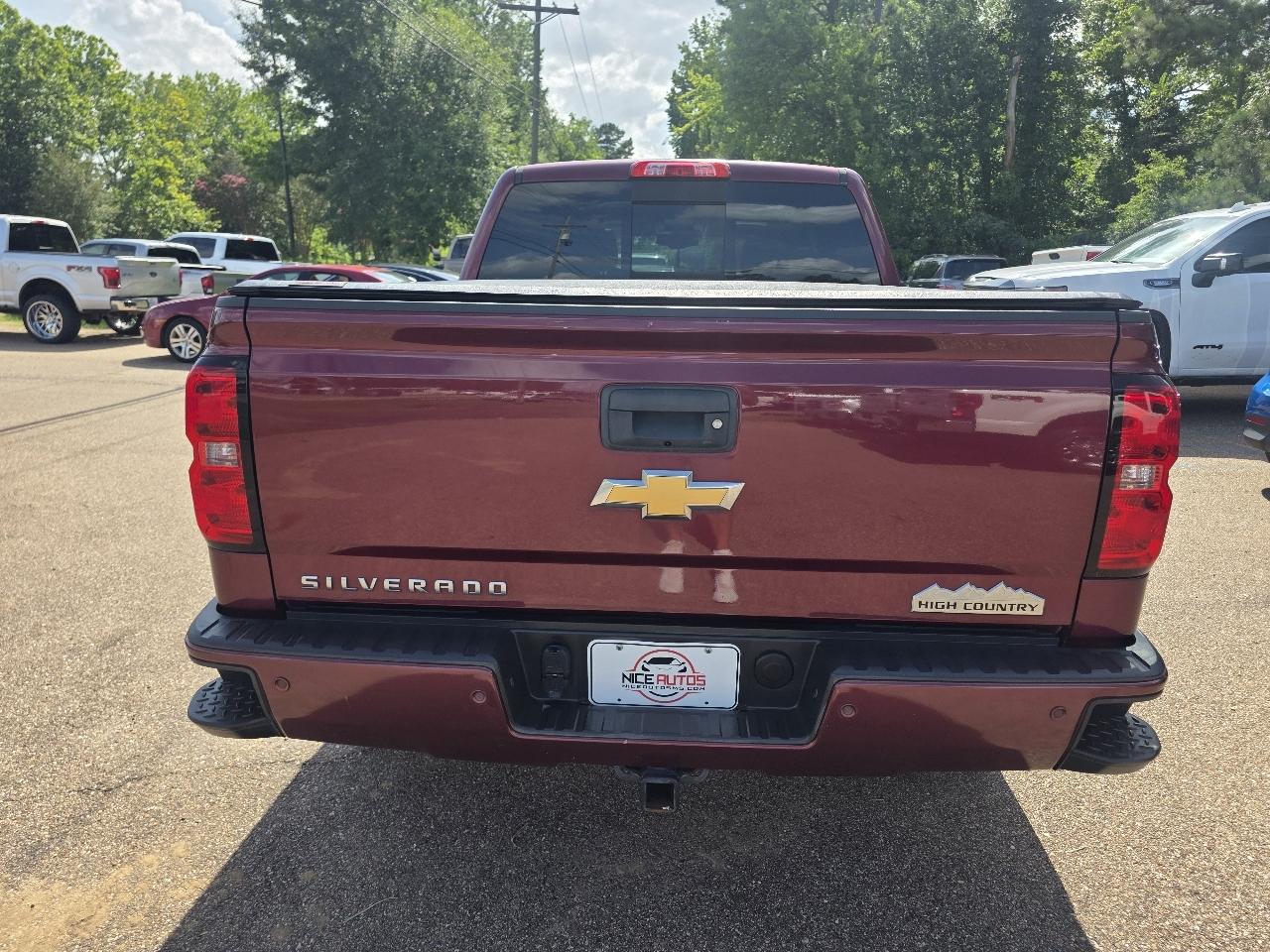 Chevrolet Silverado 1500 4WD Crew Cab 143.5" High Country 2015