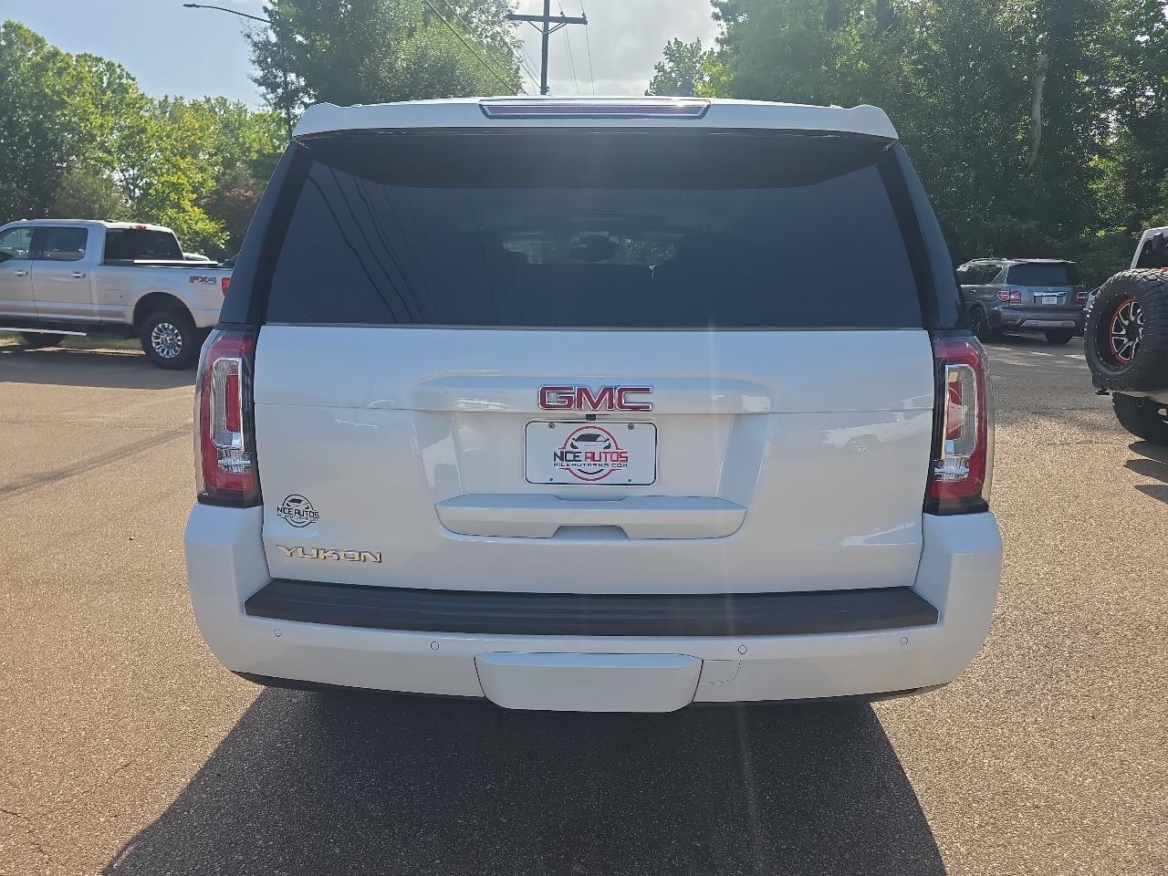 GMC Yukon  2017