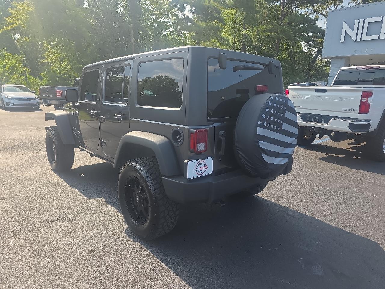 Jeep Wrangler Unlimited Sport 4D SUV 4WD 2017
