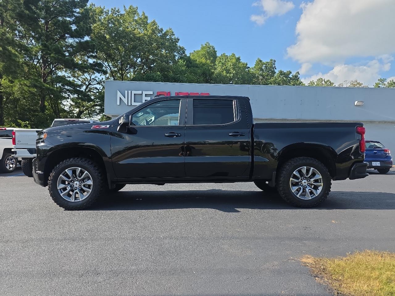 Chevrolet Silverado 1500  2021