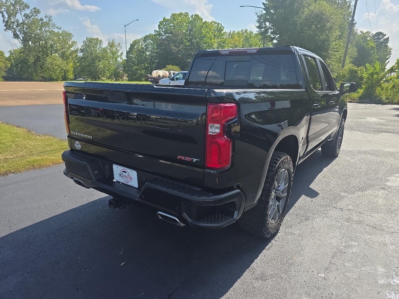 Chevrolet Silverado 1500 RST Crew Cab 4WD SWB 2021