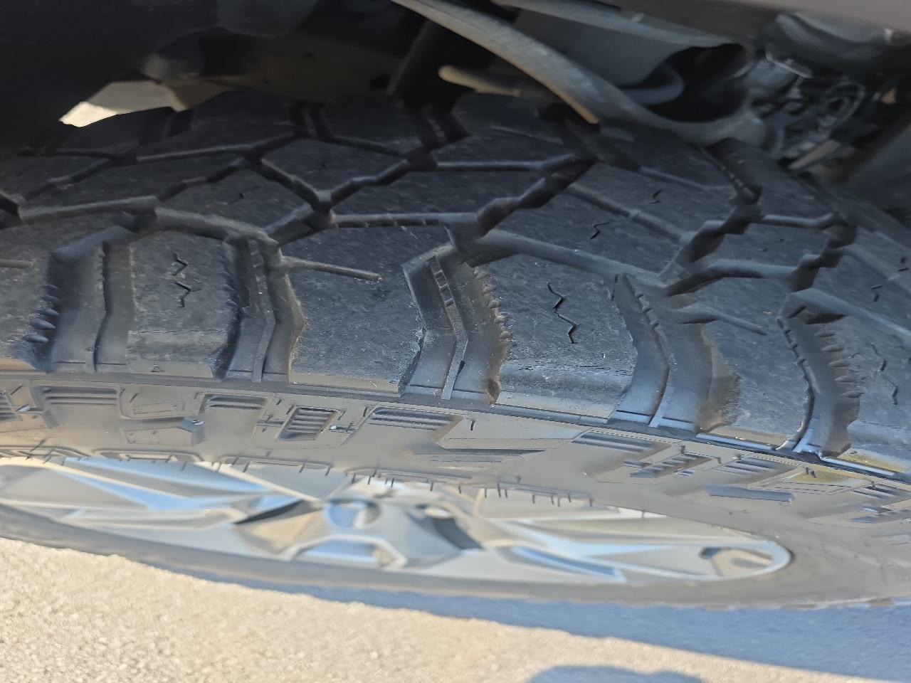 Chevrolet Silverado 1500 RST Crew Cab 4WD SWB 2021