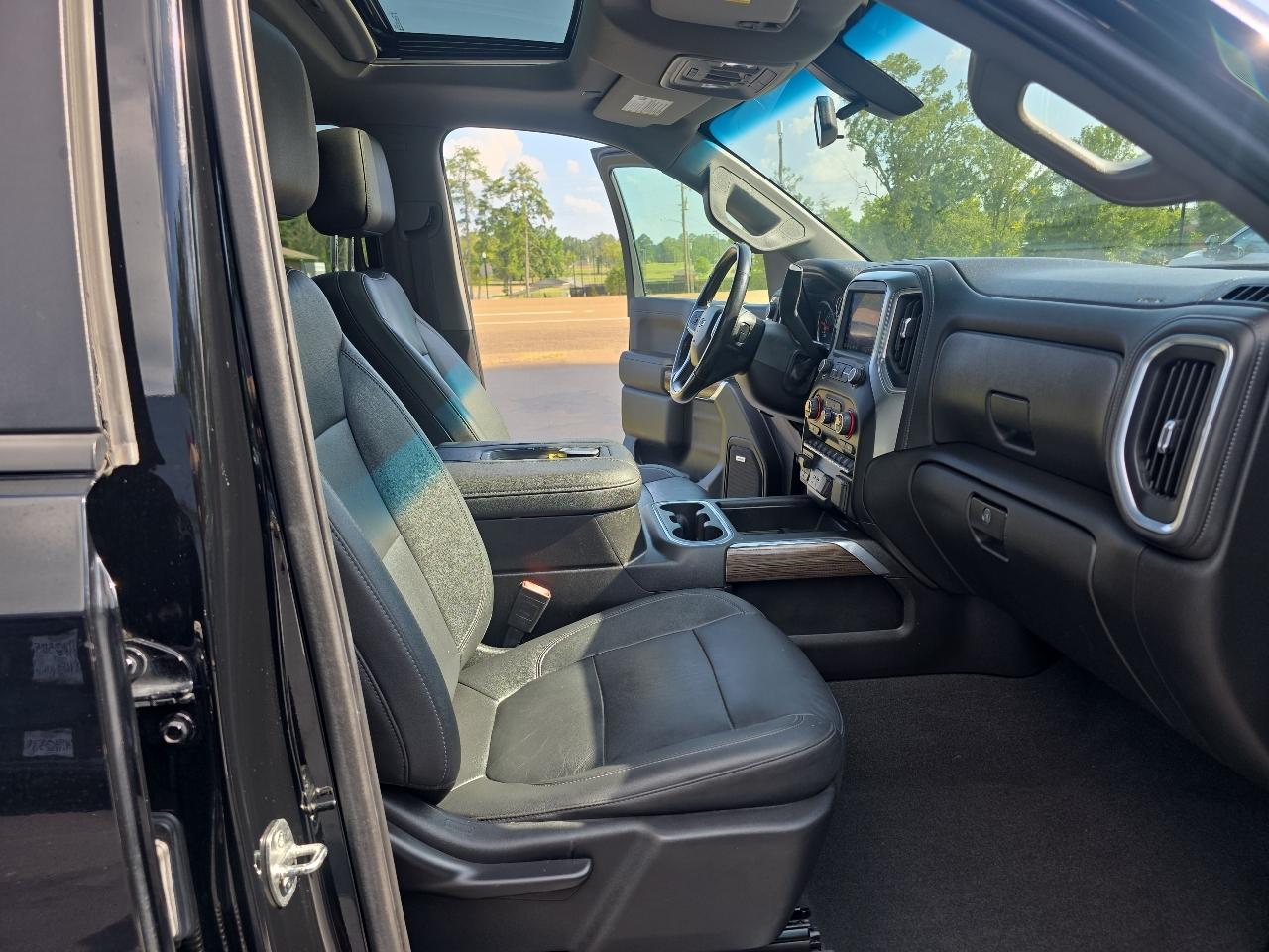 Chevrolet Silverado 1500 RST Crew Cab 4WD SWB 2021
