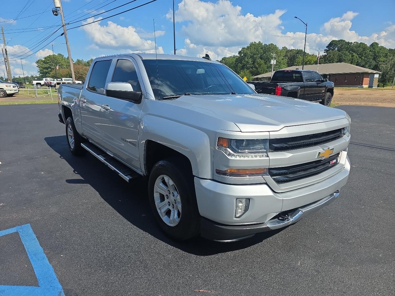 Chevrolet Silverado 1500 LT Z71 Crew Cab 4WD 2018