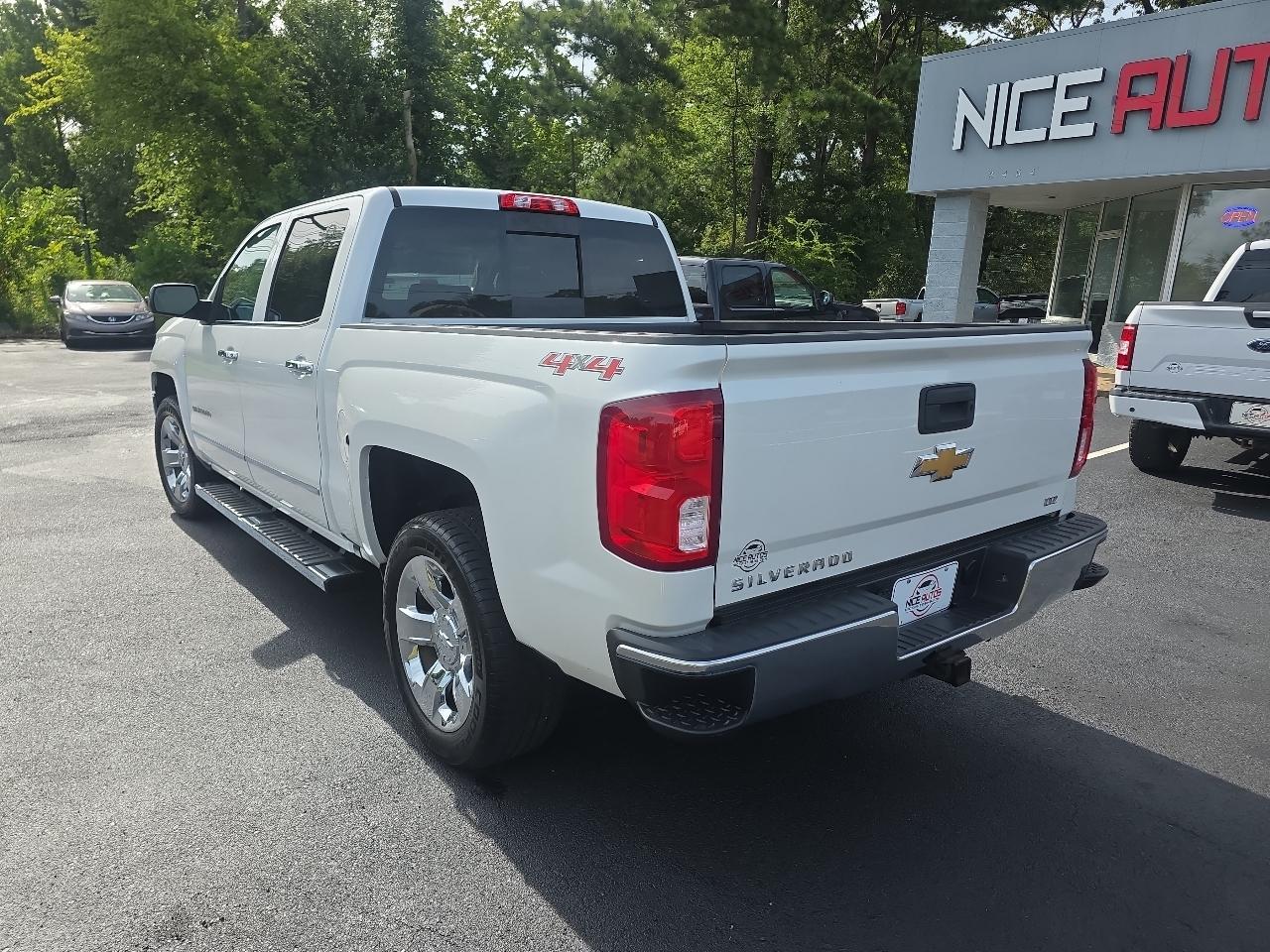Chevrolet Silverado 1500 LTZ Z71 Crew Cab 4WD 2017