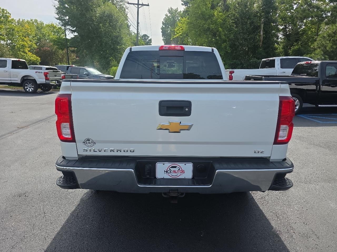 Chevrolet Silverado 1500 LTZ Z71 Crew Cab 4WD 2017