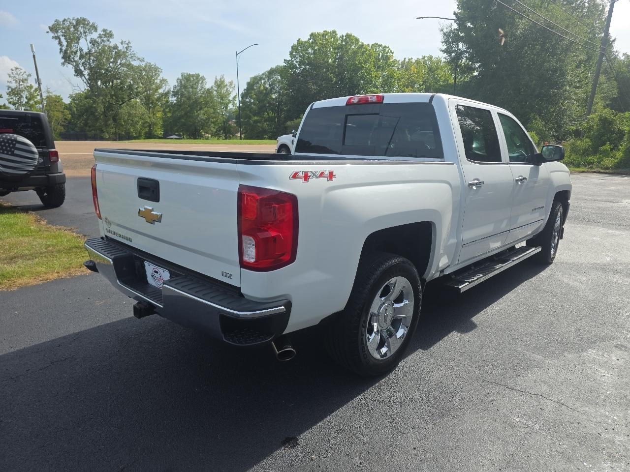 Chevrolet Silverado 1500 LTZ Z71 Crew Cab 4WD 2017