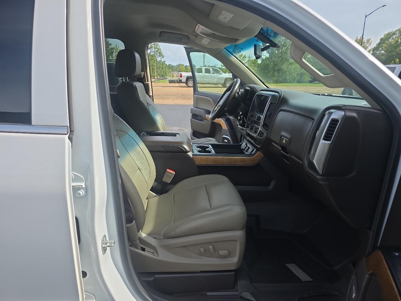Chevrolet Silverado 1500 LTZ Z71 Crew Cab 4WD 2017