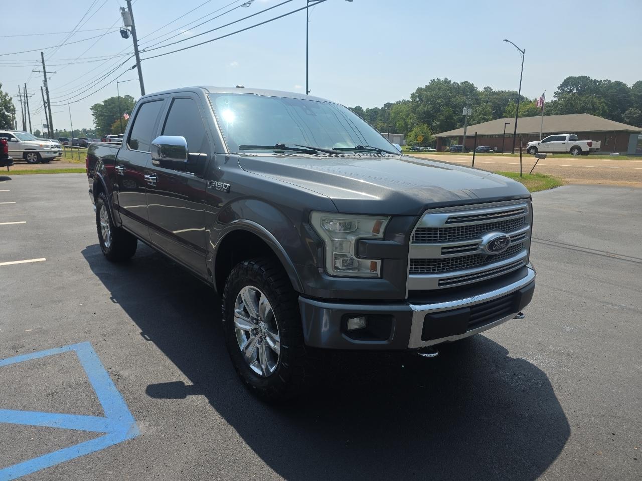 Ford F-150 Platinum 4x4 Short Bed 2016