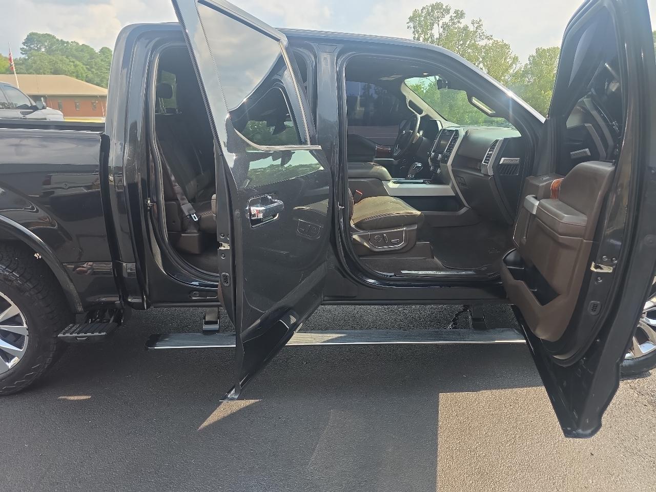 Ford F-150 4WD SuperCrew 139" King Ranch 2015