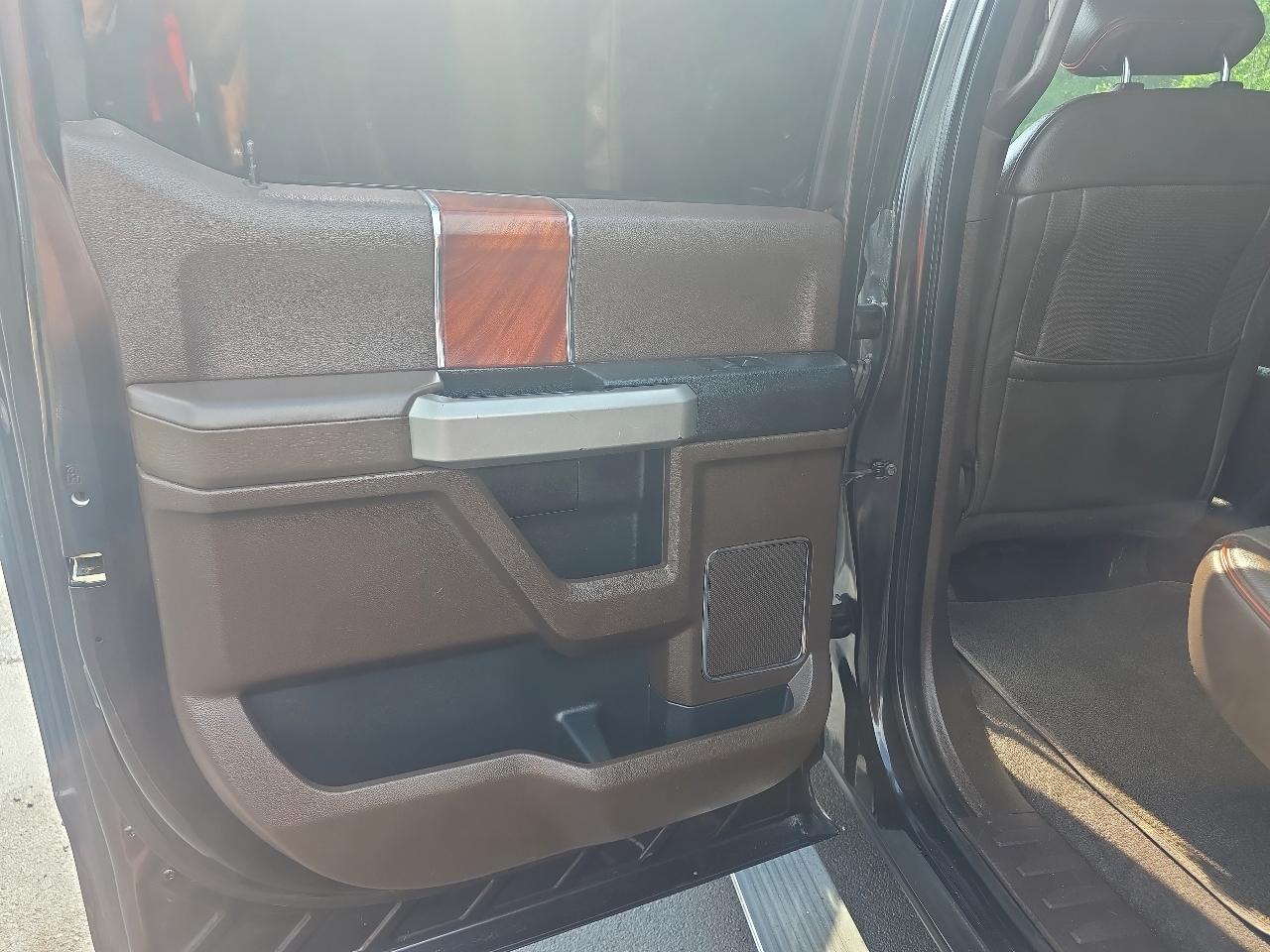 Ford F-150 4WD SuperCrew 139" King Ranch 2015