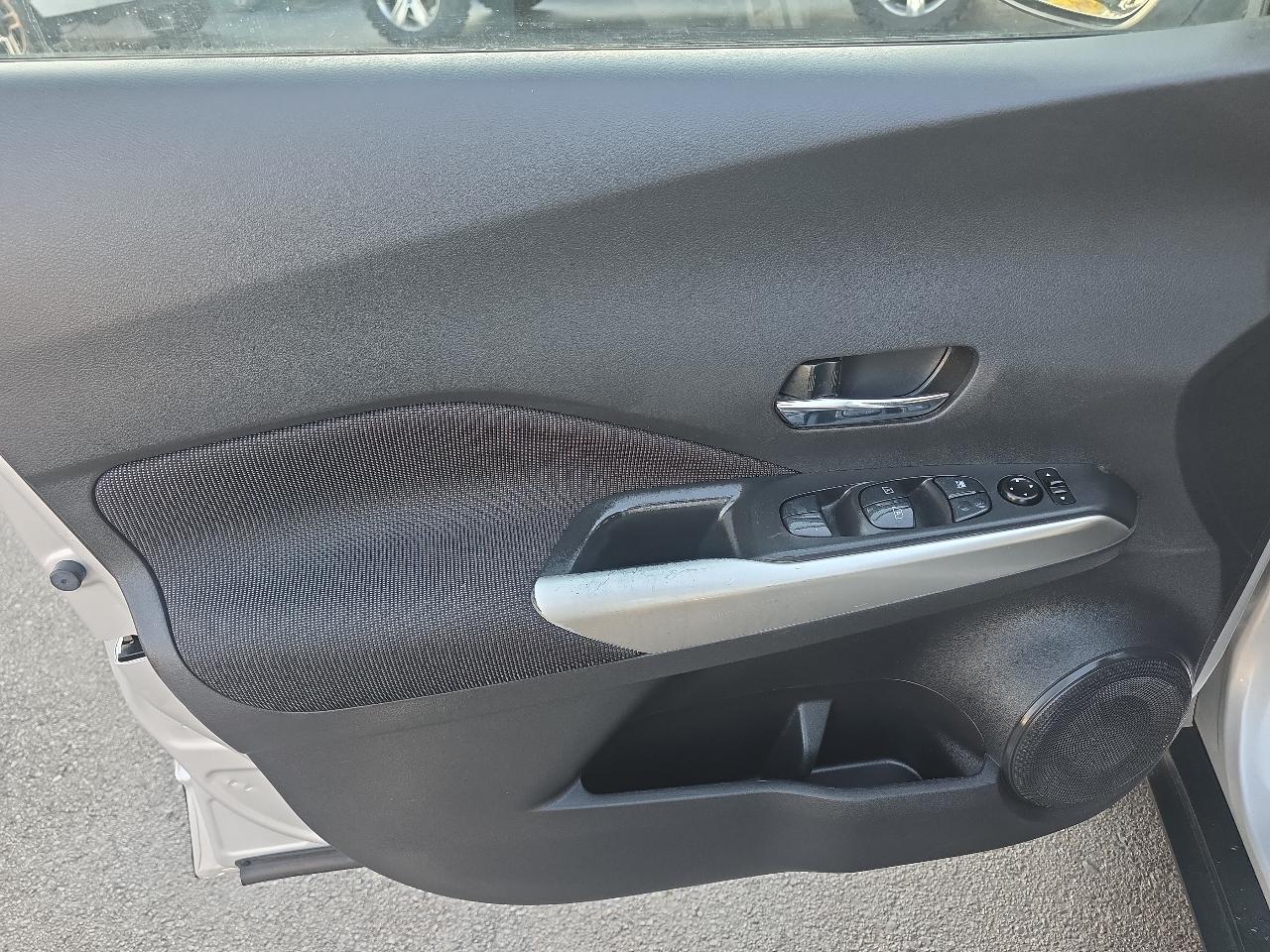 Nissan Kicks SV AWD 2019