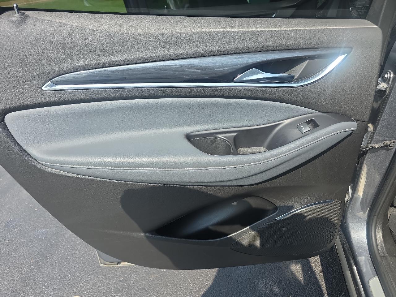 Buick Enclave  2019