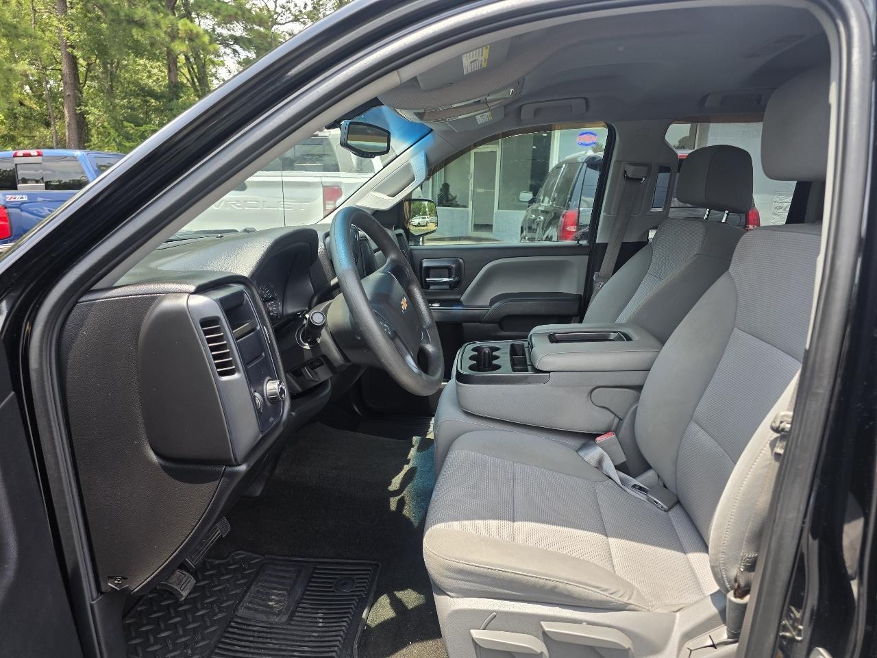 Chevrolet Silverado 1500 2WD Double Cab 147" Custom 2016