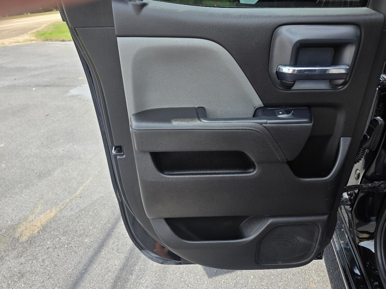 Chevrolet Silverado 1500 2WD Double Cab 147" Custom 2016