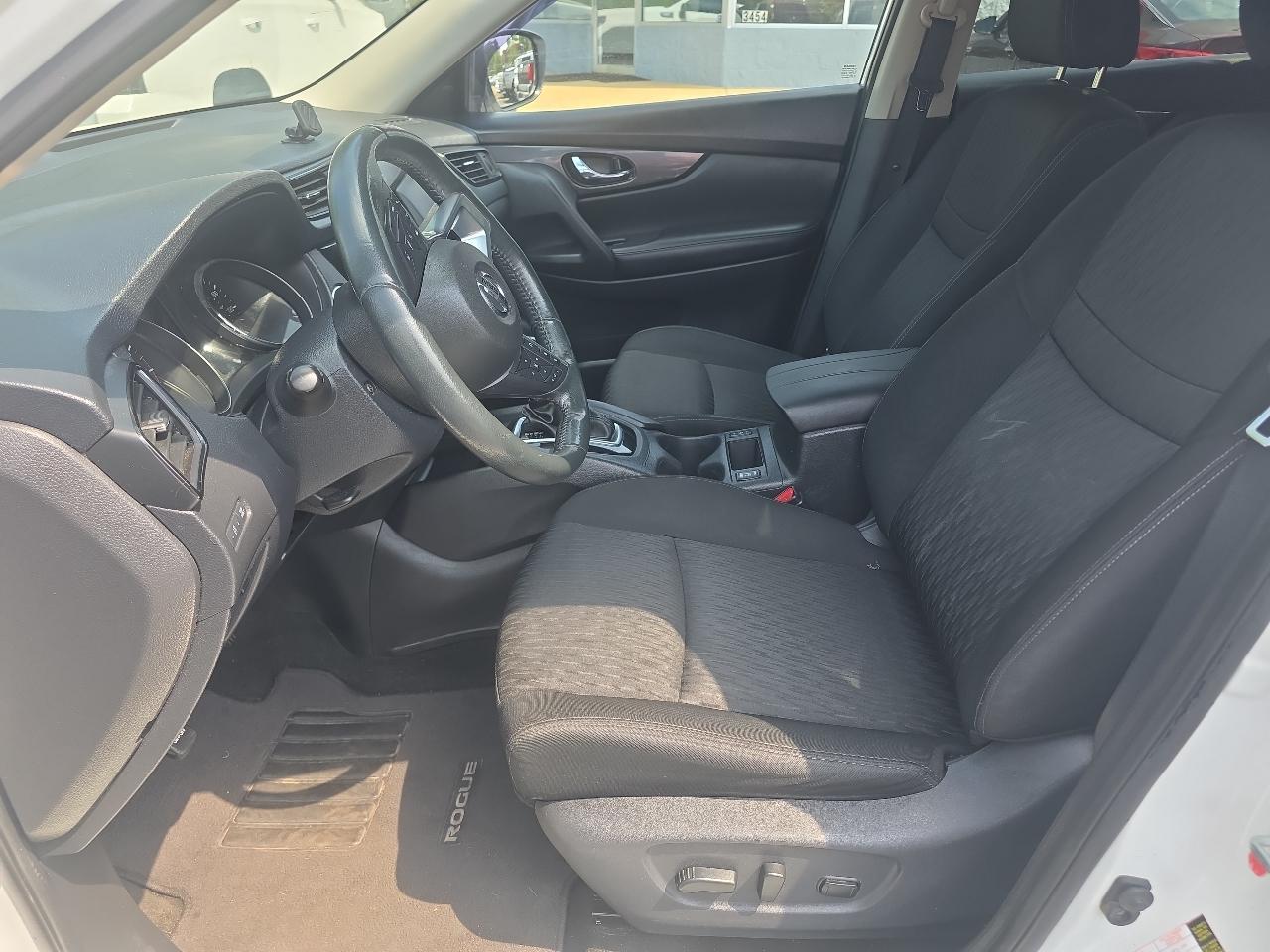 Nissan Rogue SV 2018