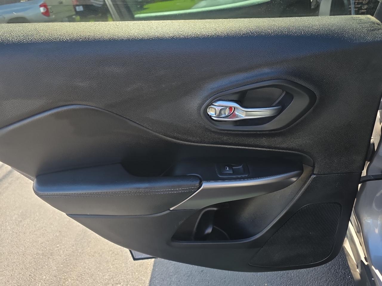 Jeep Cherokee  2019