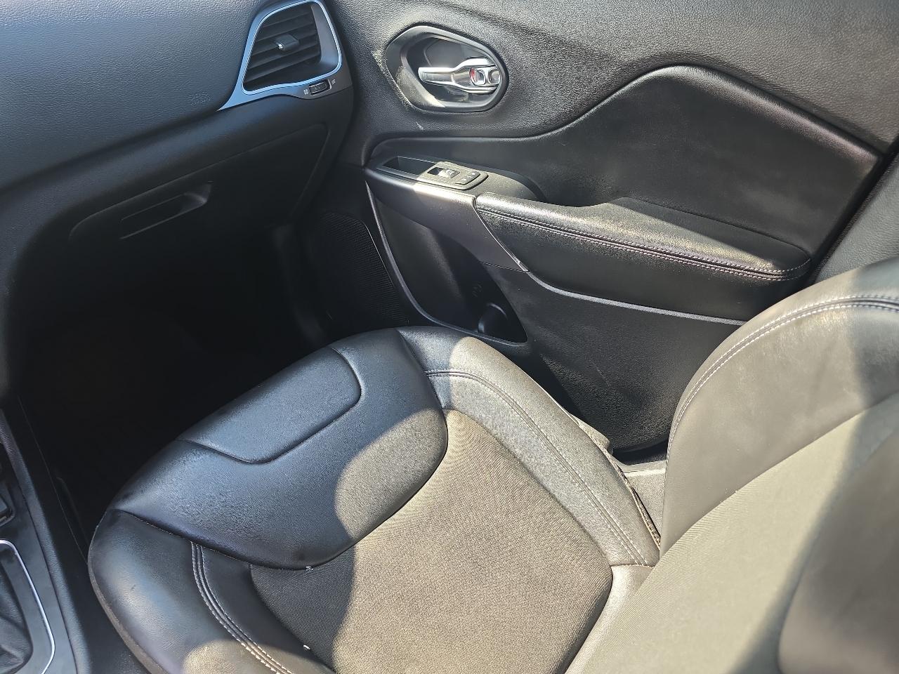 Jeep Cherokee  2019