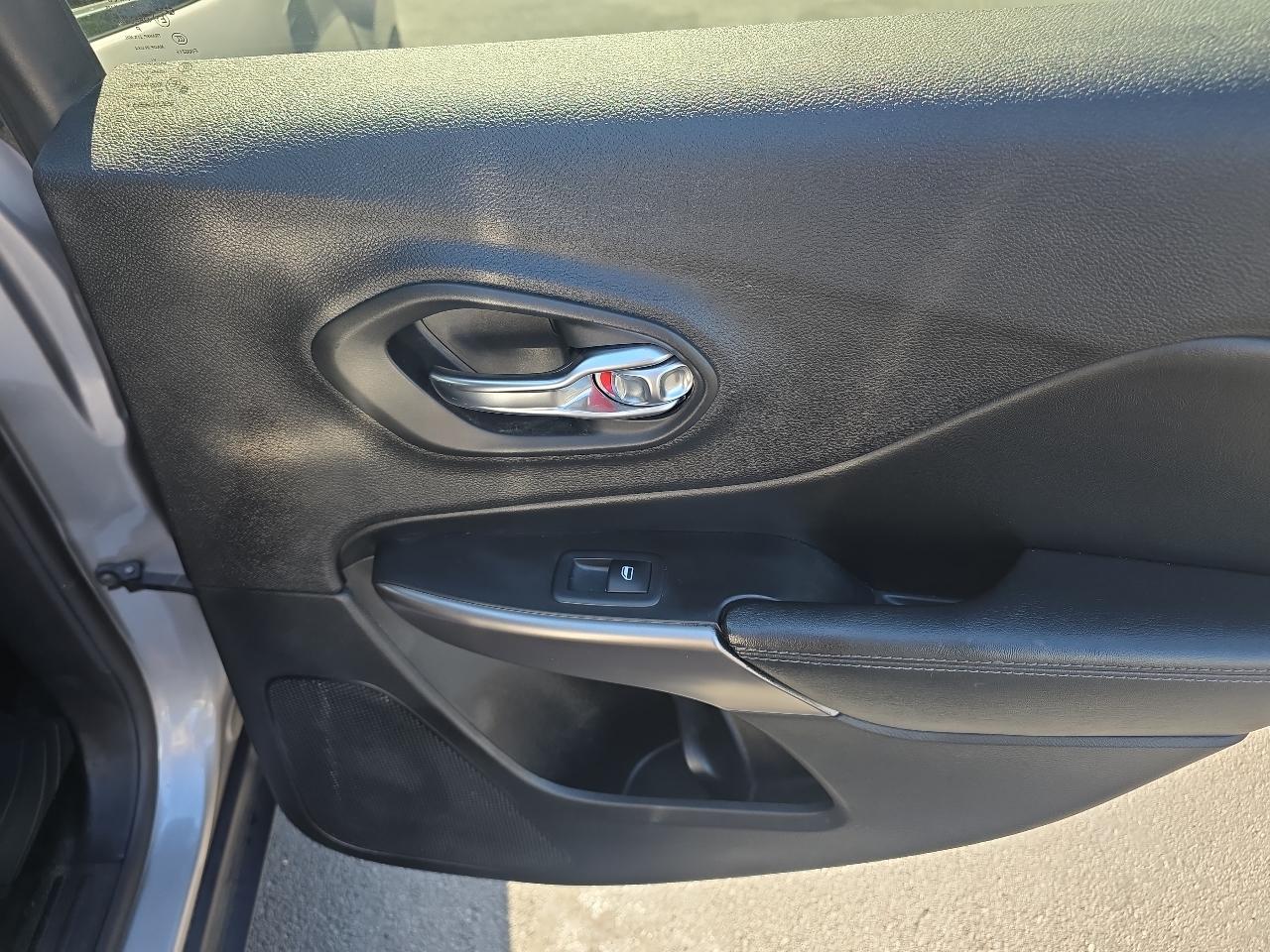 Jeep Cherokee  2019