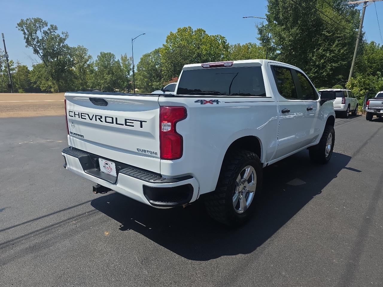 Chevrolet Silverado 1500 4WD Crew Cab 143.5" Custom *Ltd Avail* 2020