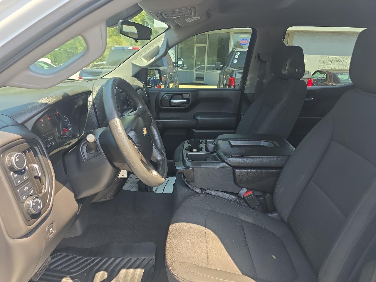 Chevrolet Silverado 1500 4WD Crew Cab 143.5" Custom *Ltd Avail* 2020