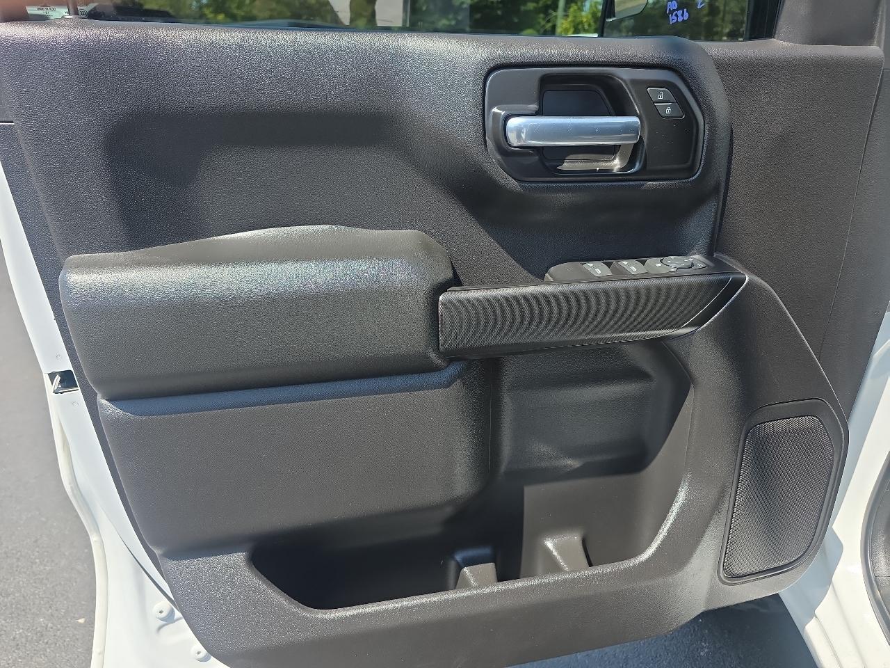 Chevrolet Silverado 1500 4WD Crew Cab 143.5" Custom *Ltd Avail* 2020