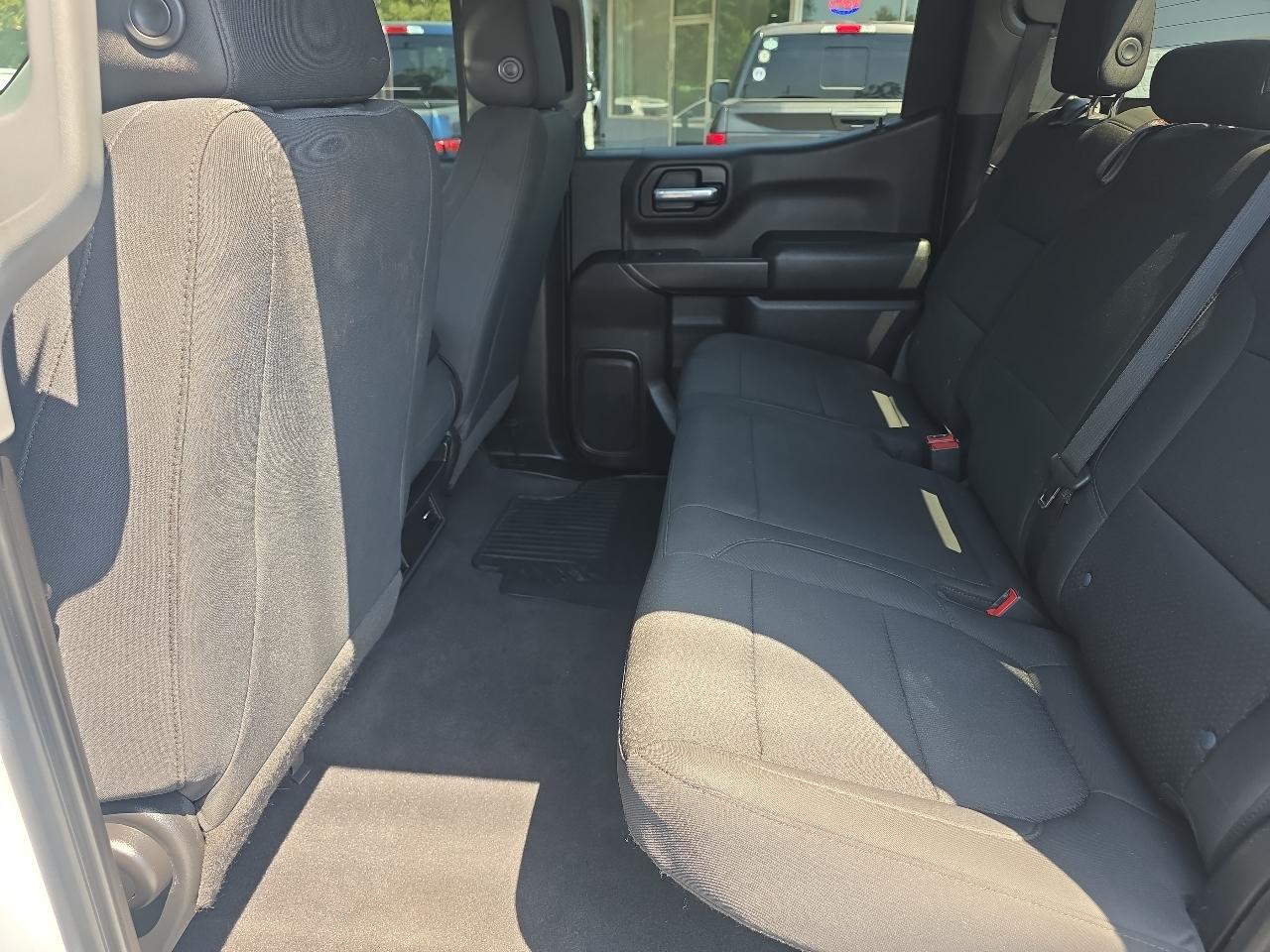 Chevrolet Silverado 1500 4WD Crew Cab 143.5" Custom *Ltd Avail* 2020