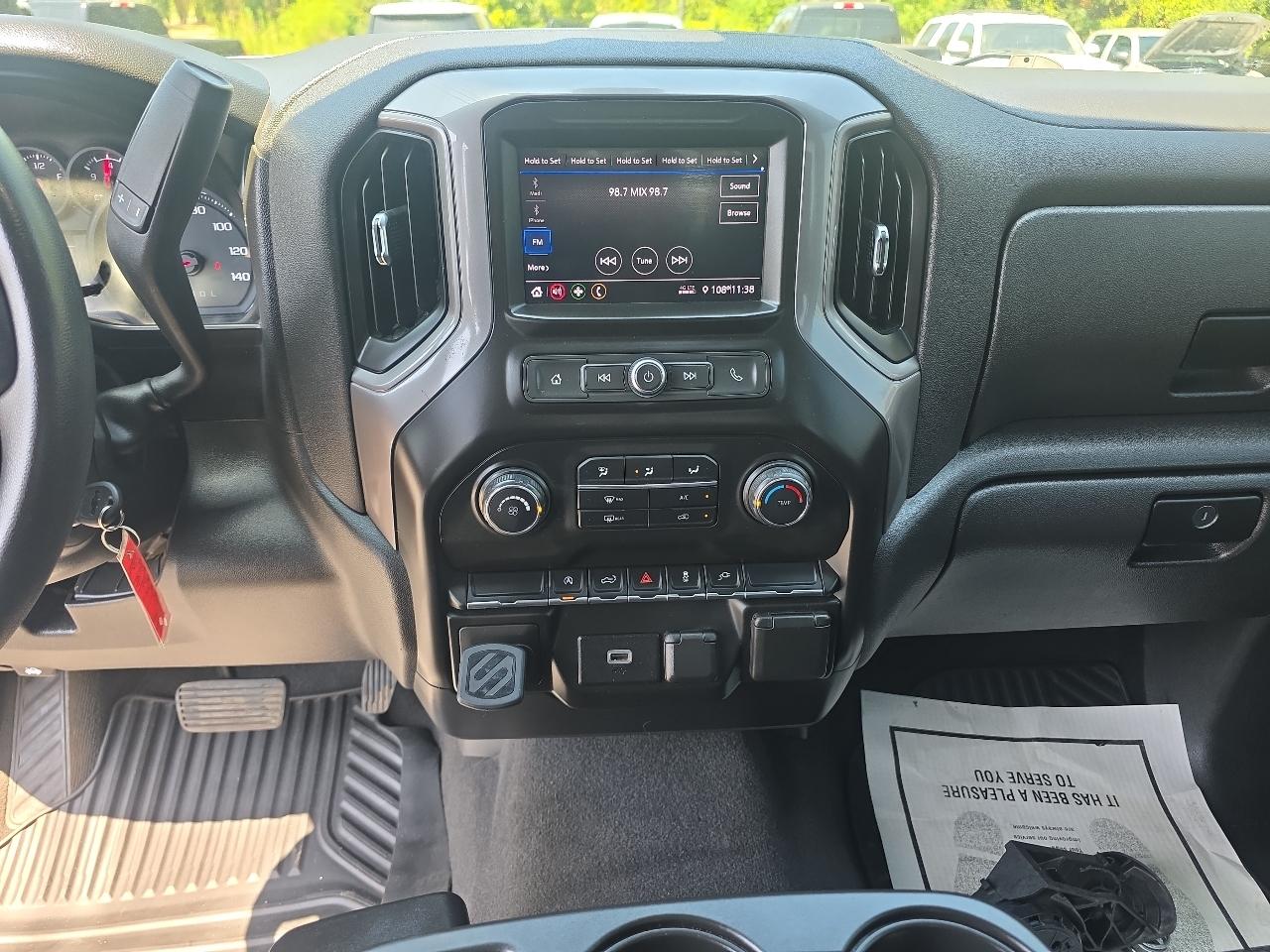Chevrolet Silverado 1500 4WD Crew Cab 143.5" Custom *Ltd Avail* 2020