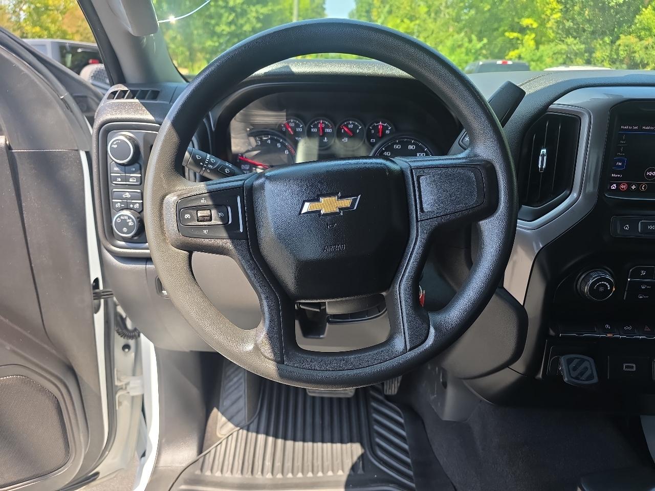 Chevrolet Silverado 1500 4WD Crew Cab 143.5" Custom *Ltd Avail* 2020