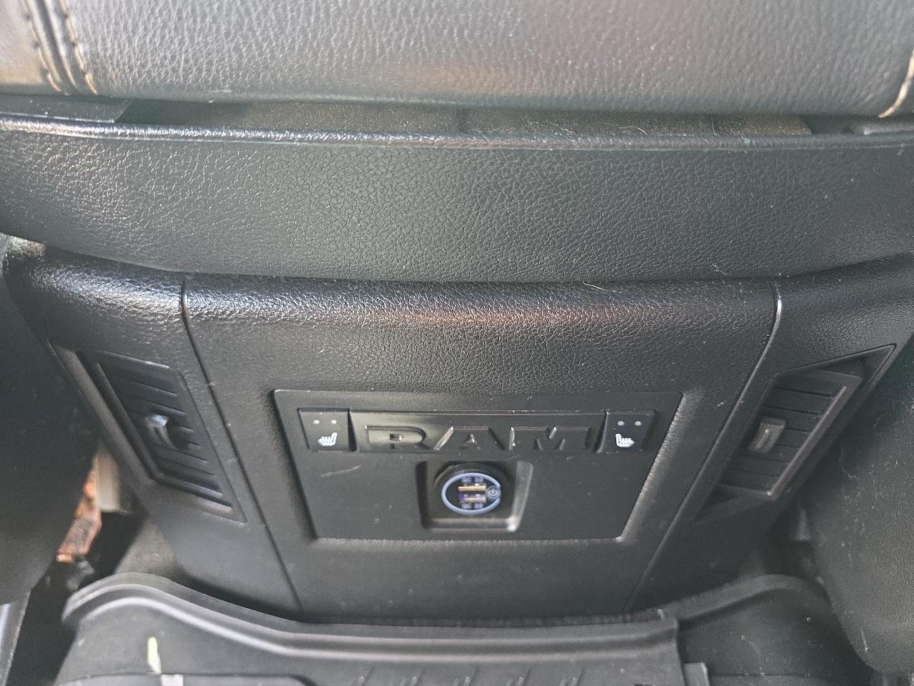 RAM 3500 4WD Crew Cab 149" Longhorn Limited 2018