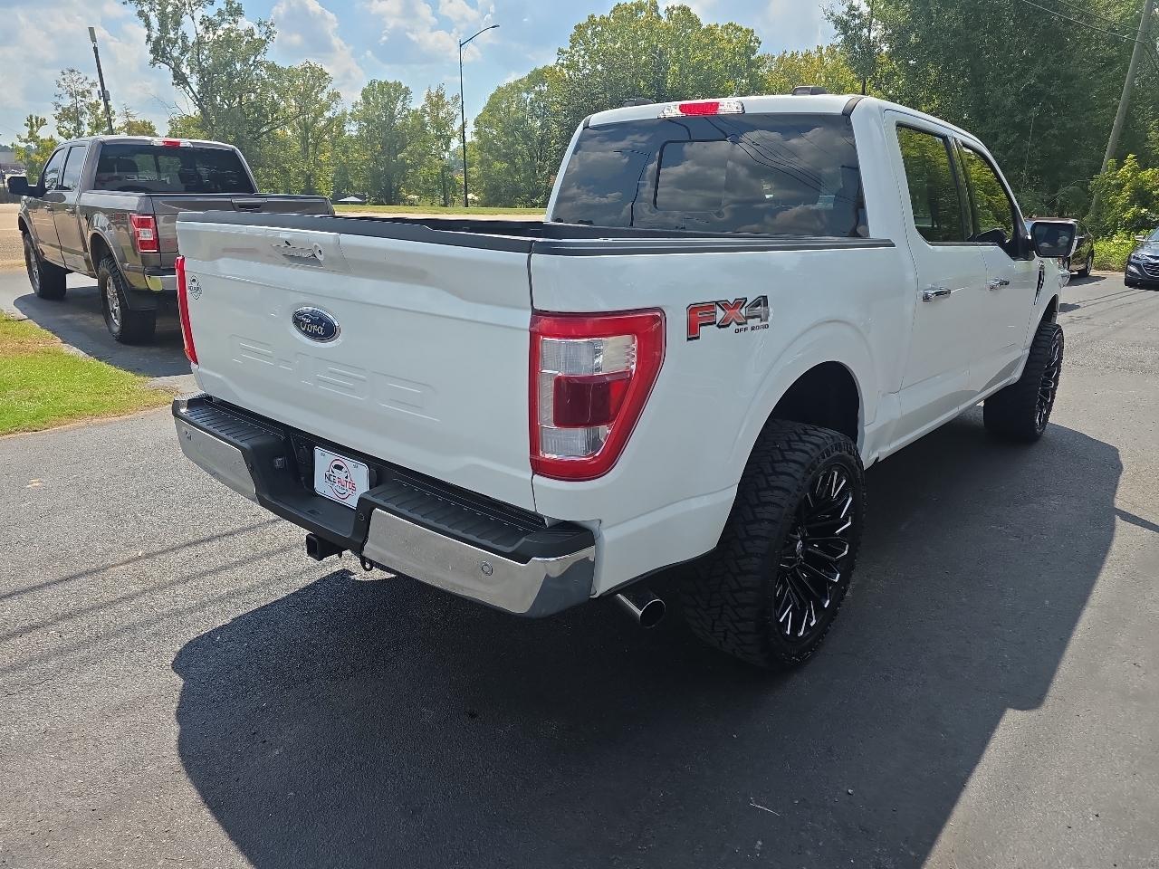 Ford F-150 4WD SuperCrew 145" Lariat 2021