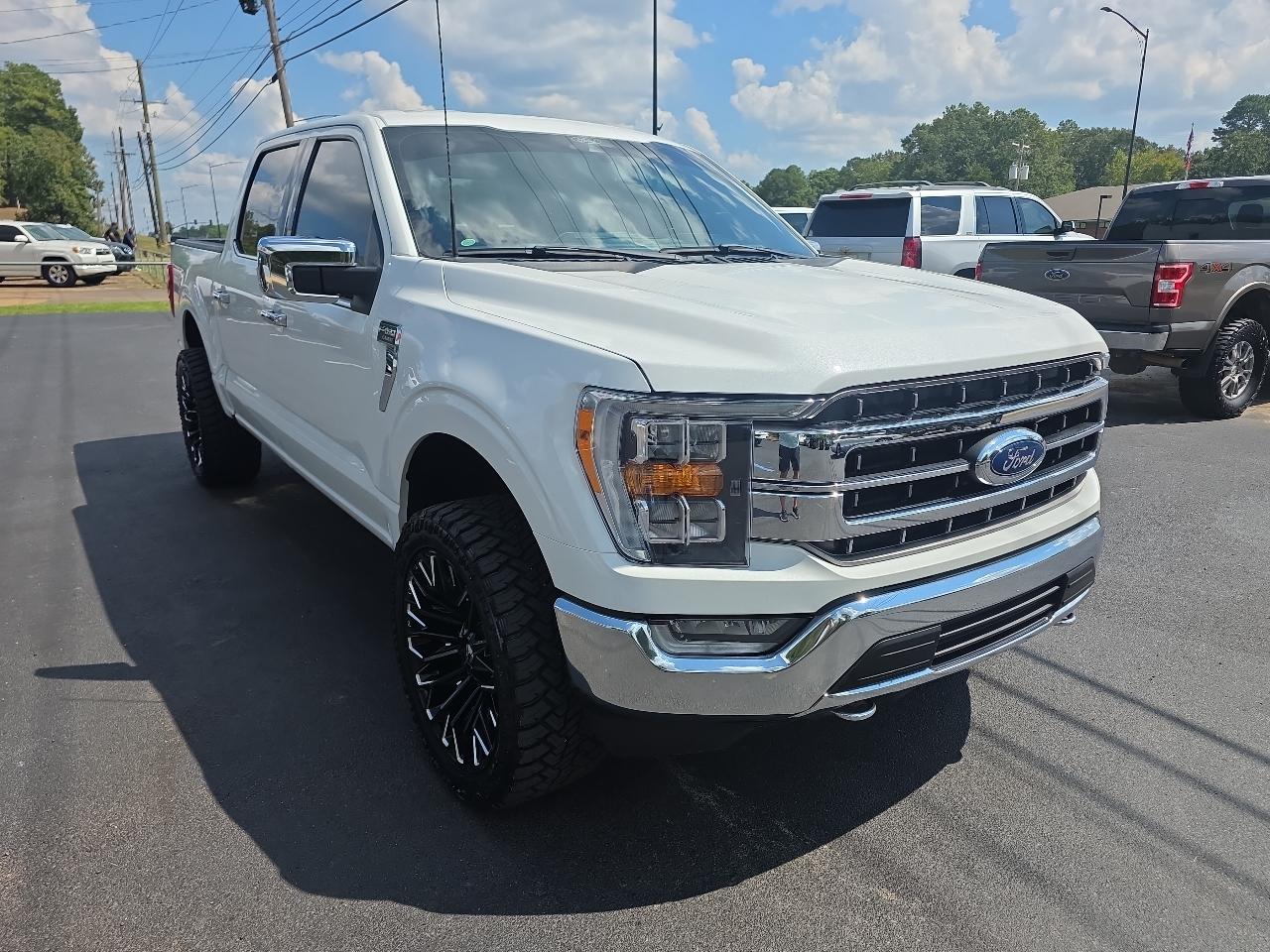 Ford F-150 4WD SuperCrew 145" Lariat 2021