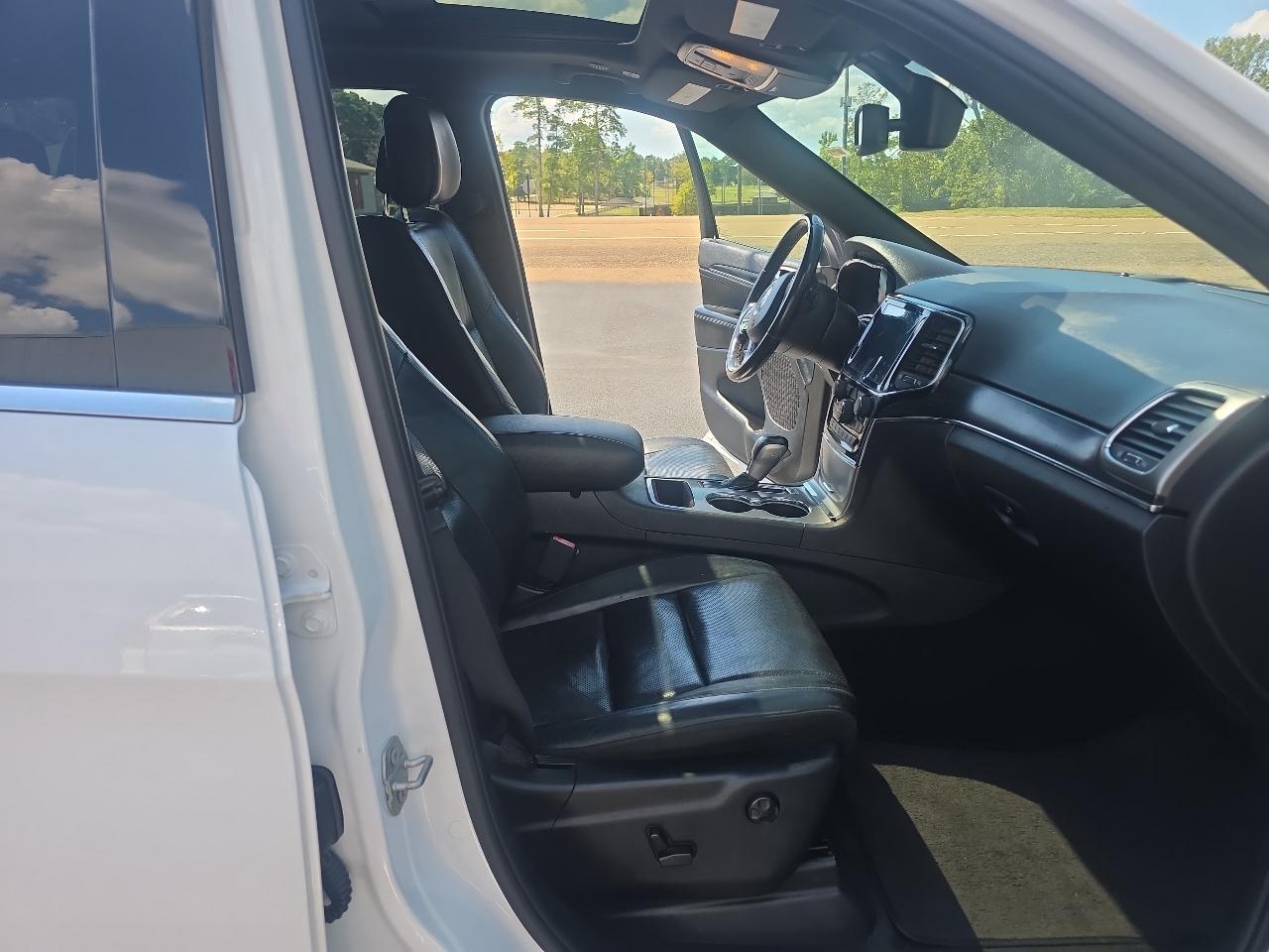 Jeep Grand Cherokee  2020