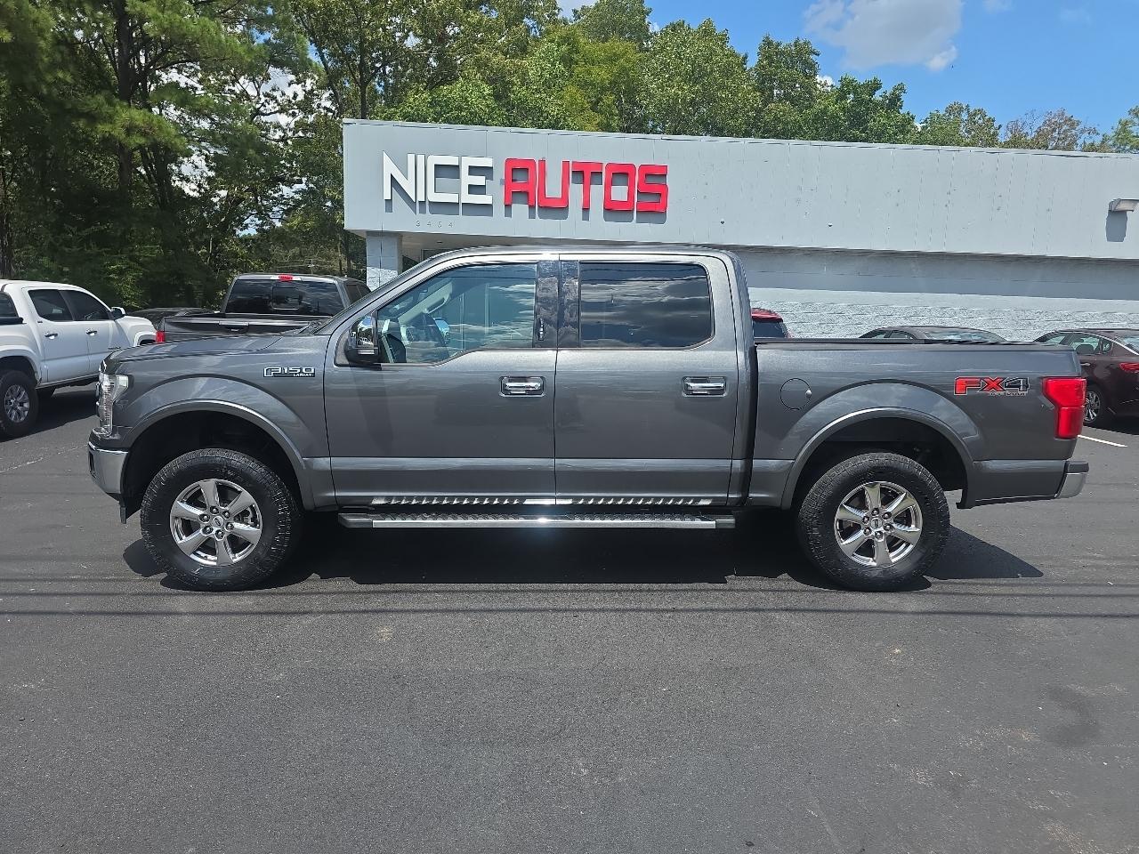 Ford F-150 4WD SuperCrew 145" Lariat 2018
