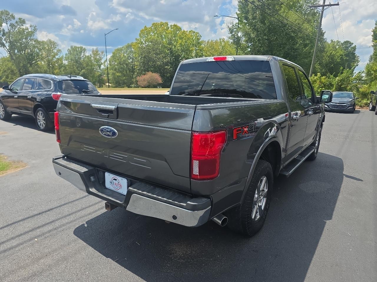 Ford F-150 4WD SuperCrew 145" Lariat 2018