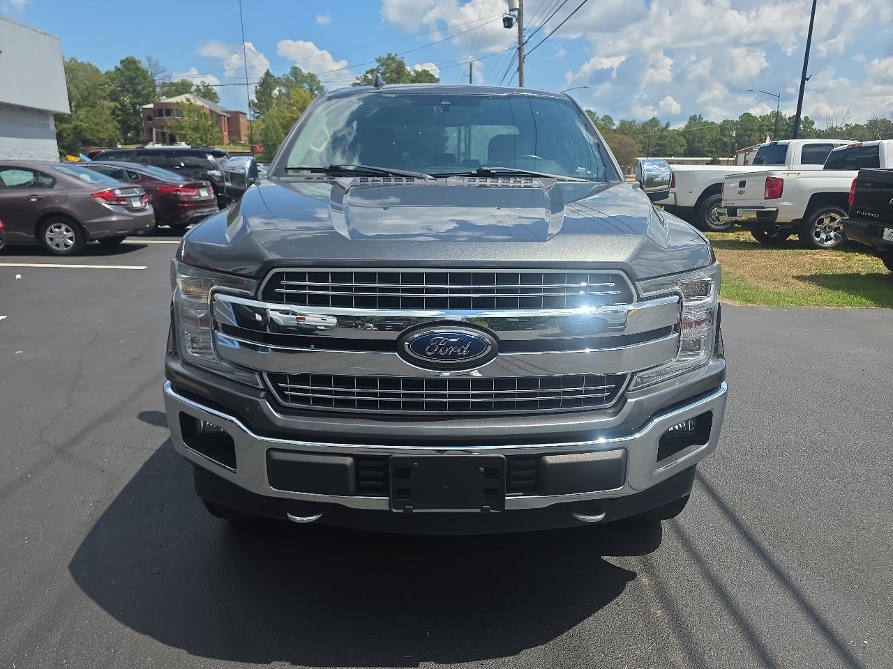 Ford F-150 4WD SuperCrew 145" Lariat 2018