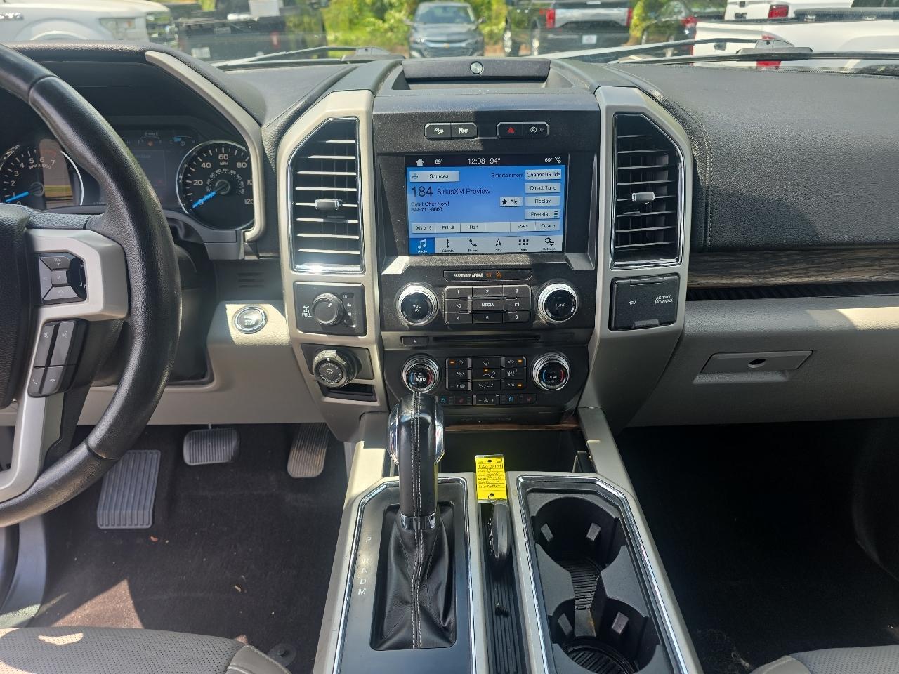 Ford F-150 4WD SuperCrew 145" Lariat 2018