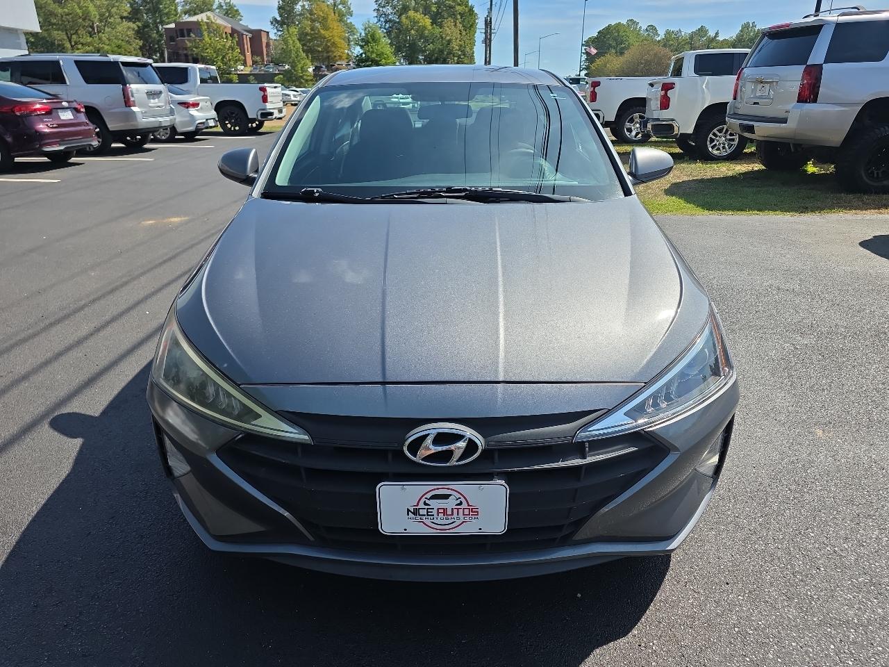 Hyundai Elantra  2019