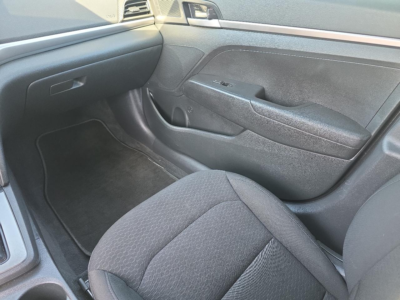 Hyundai Elantra  2019