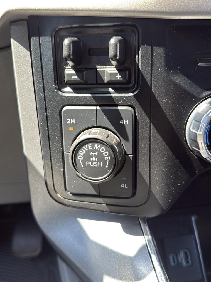 Ford F-150 XLT SuperCrew Short Box 4WD 2023