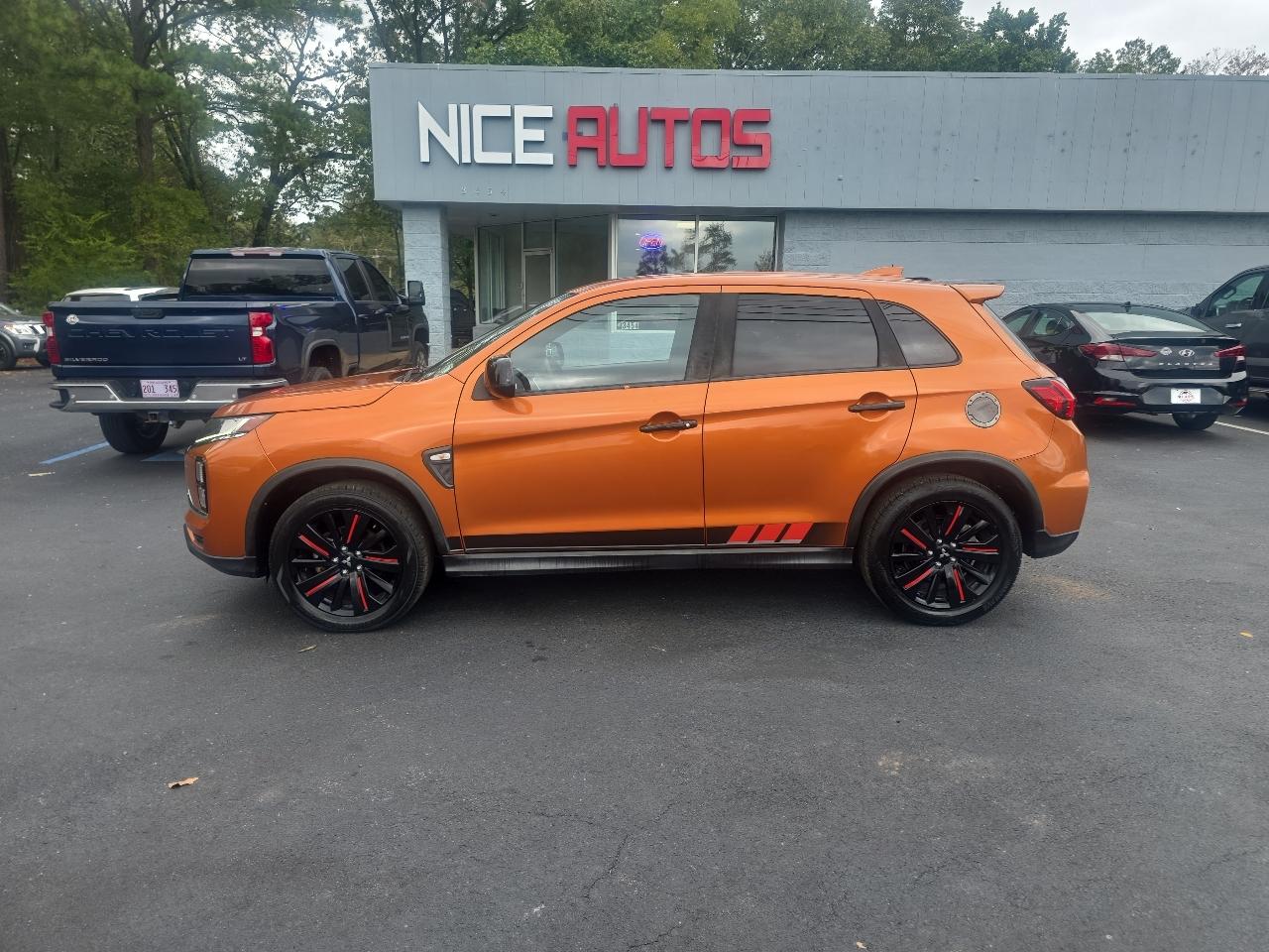 Mitsubishi Outlander Sport  2021