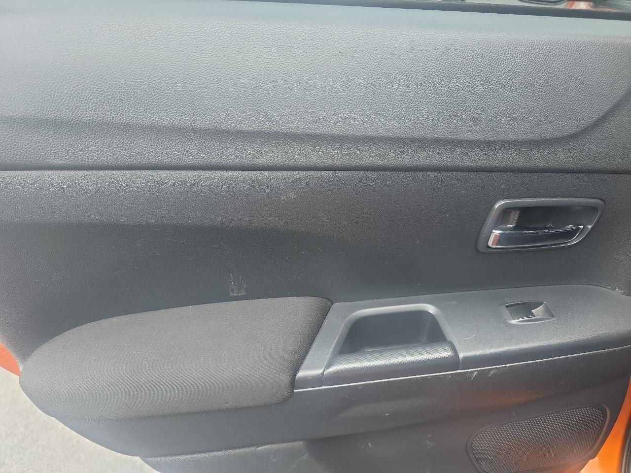 Mitsubishi Outlander Sport  2021
